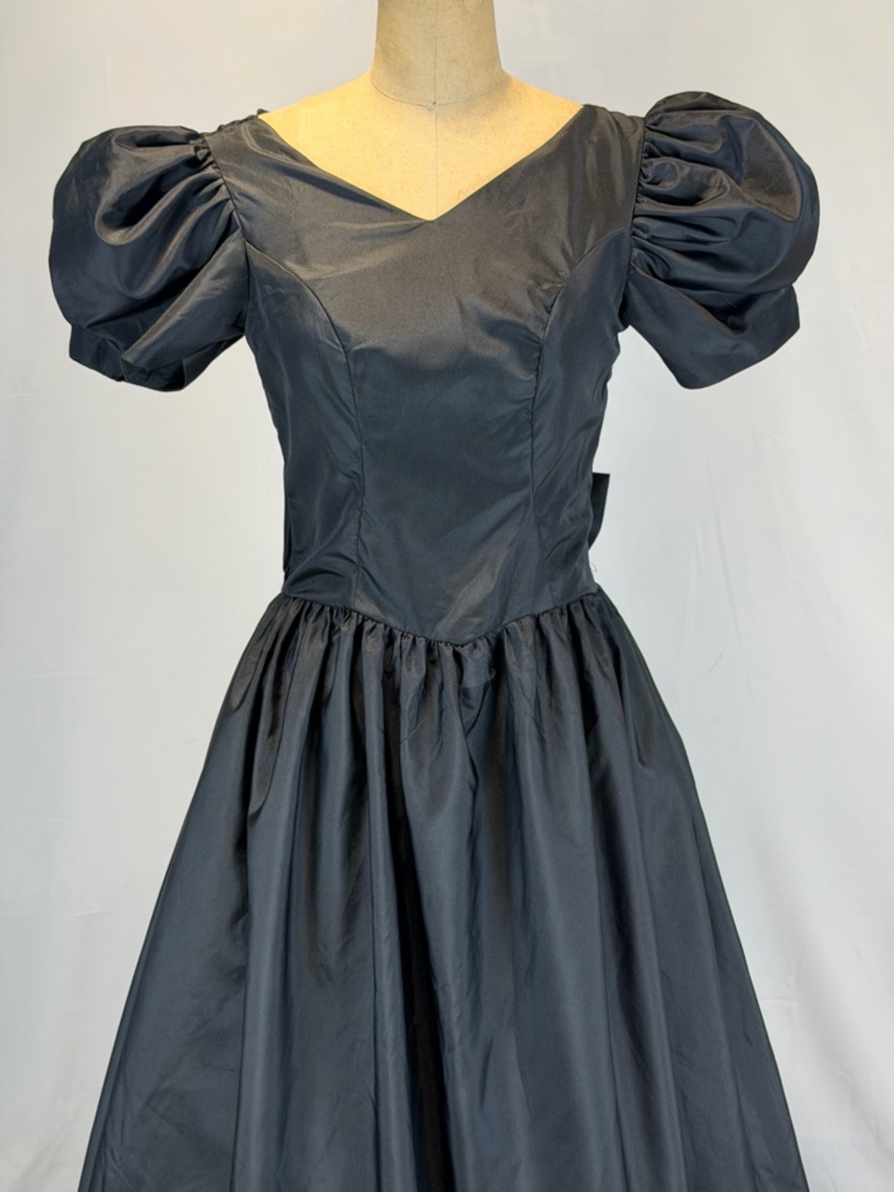 VINTAGE 80s black taffeta formal dress prom gown huge bow puff shoulder sleeve - Picture 4 of 11